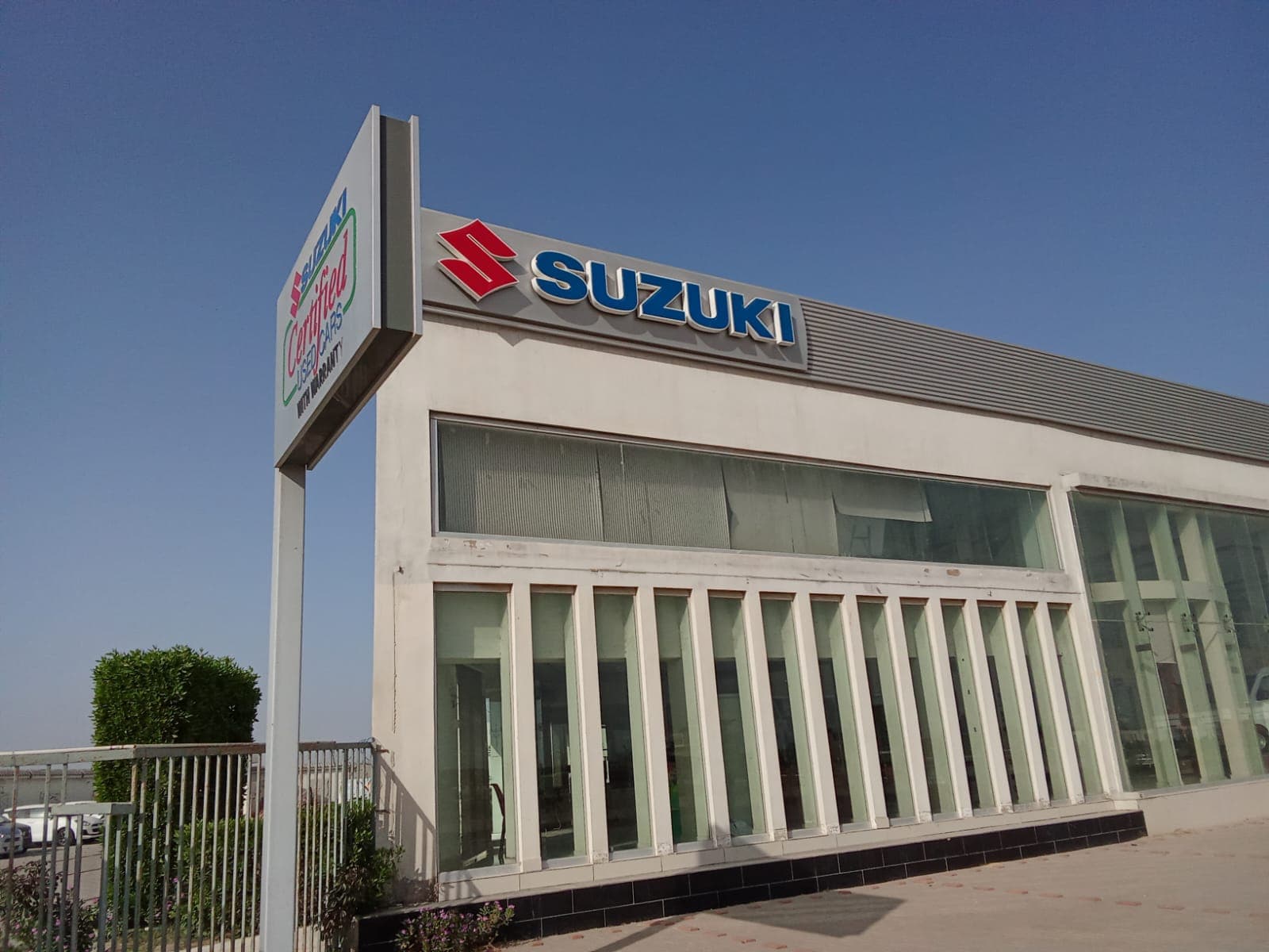 Dealership Branding & Signage Rollout
